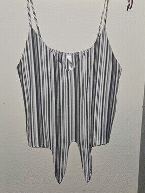 Crop Top L. Front Tie L.